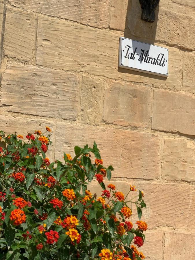 Tal-Mirakli Appartement Għarb Buitenkant foto