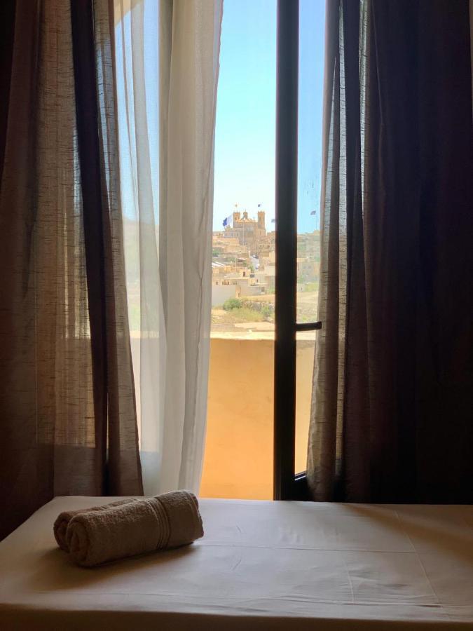 Tal-Mirakli Appartement Għarb Buitenkant foto