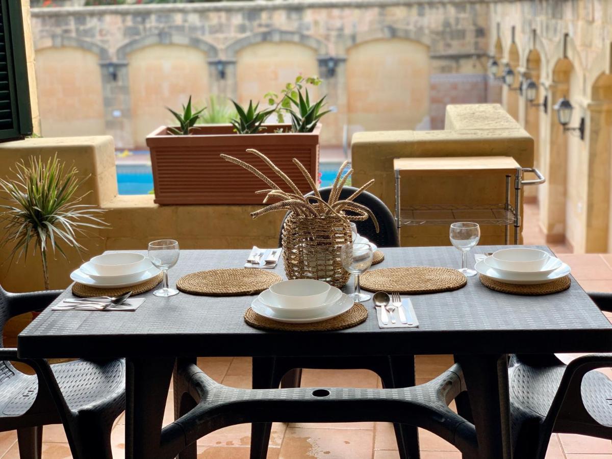 Tal-Mirakli Appartement Għarb Buitenkant foto