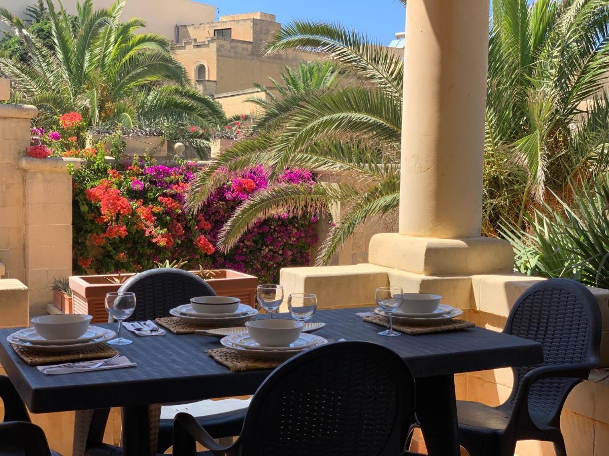Tal-Mirakli Appartement Għarb Buitenkant foto