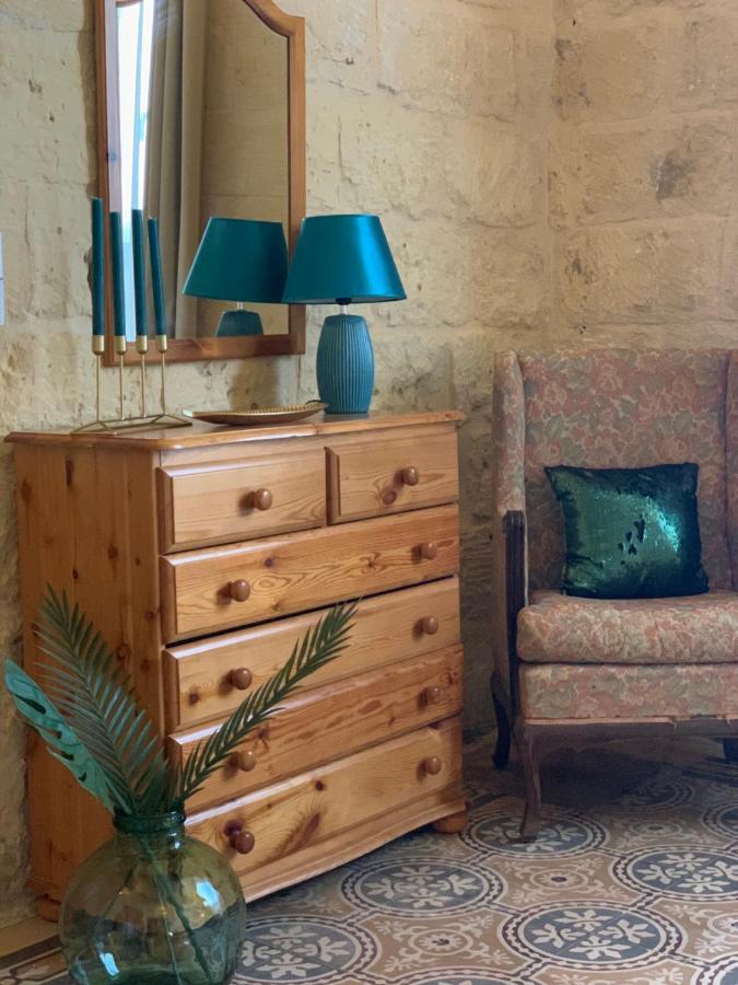 Tal-Mirakli Appartement Għarb Buitenkant foto