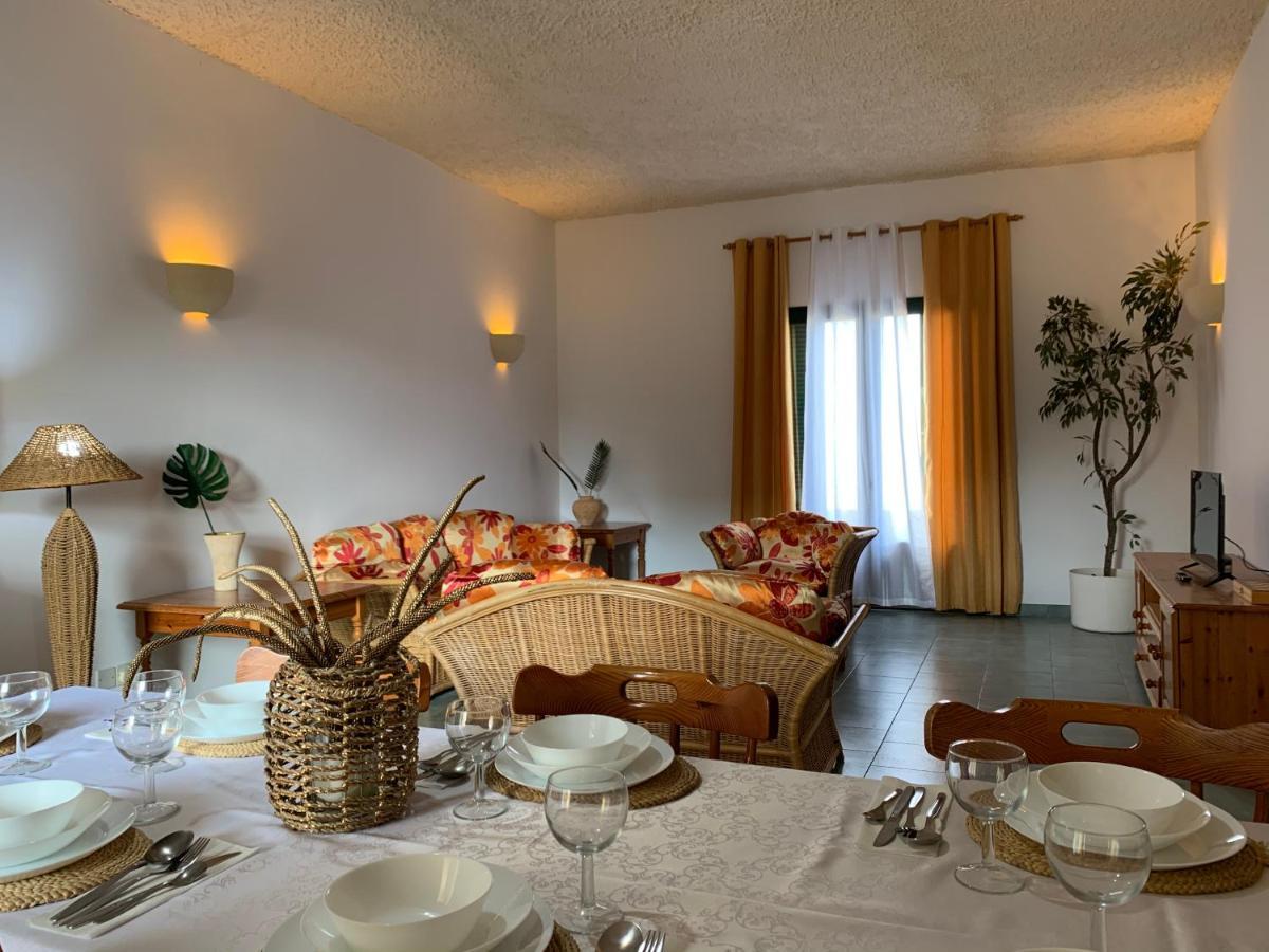 Tal-Mirakli Appartement Għarb Buitenkant foto