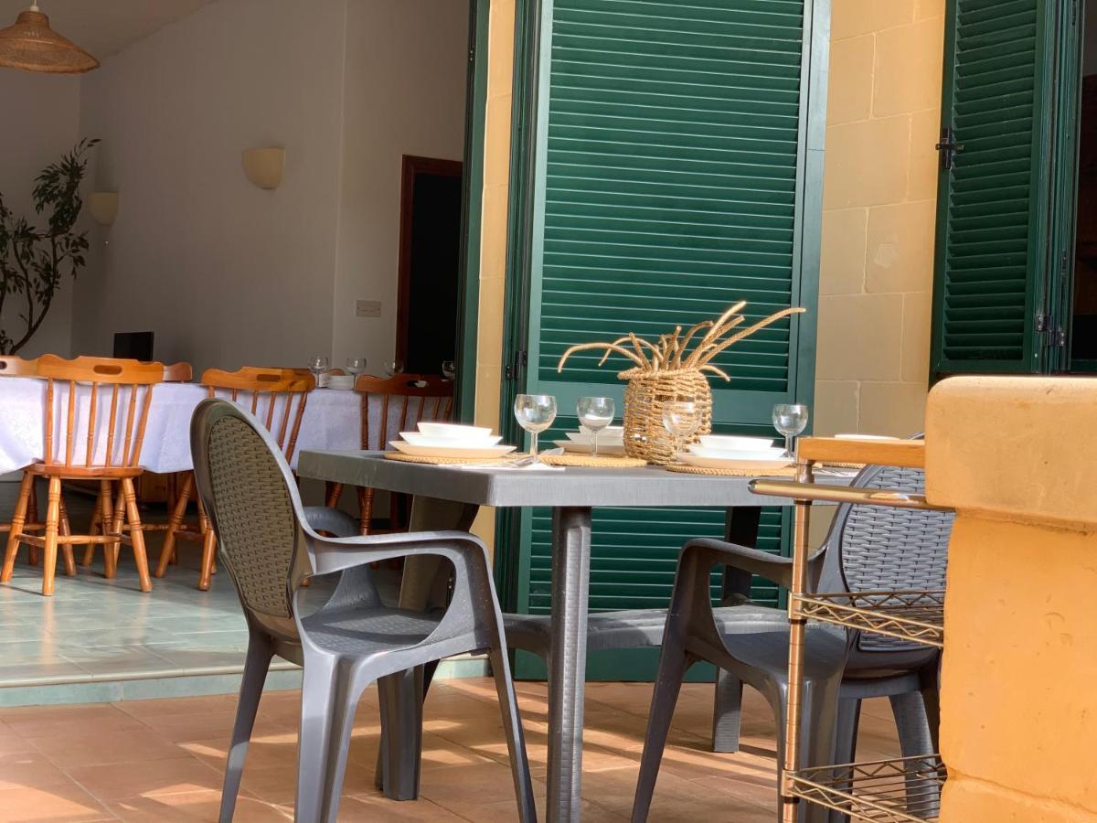 Tal-Mirakli Appartement Għarb Buitenkant foto