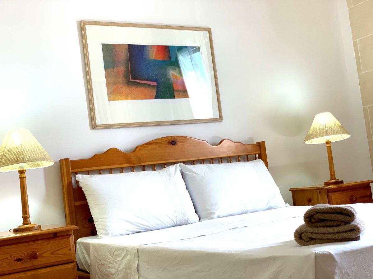 Tal-Mirakli Appartement Għarb Buitenkant foto