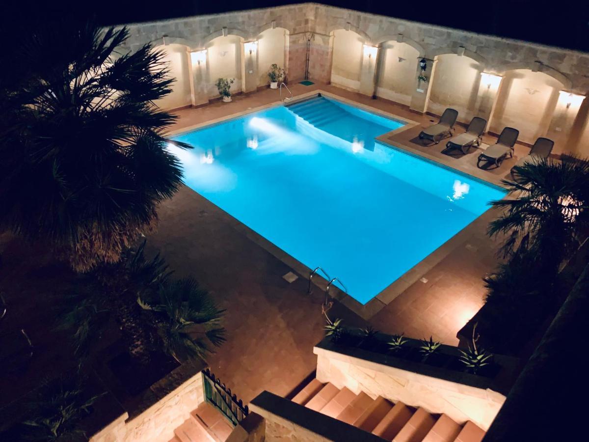 Tal-Mirakli Appartement Għarb Buitenkant foto